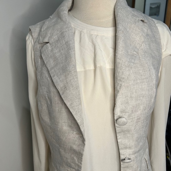 Reformation Billie Linen Vest - Picture 7 of 10